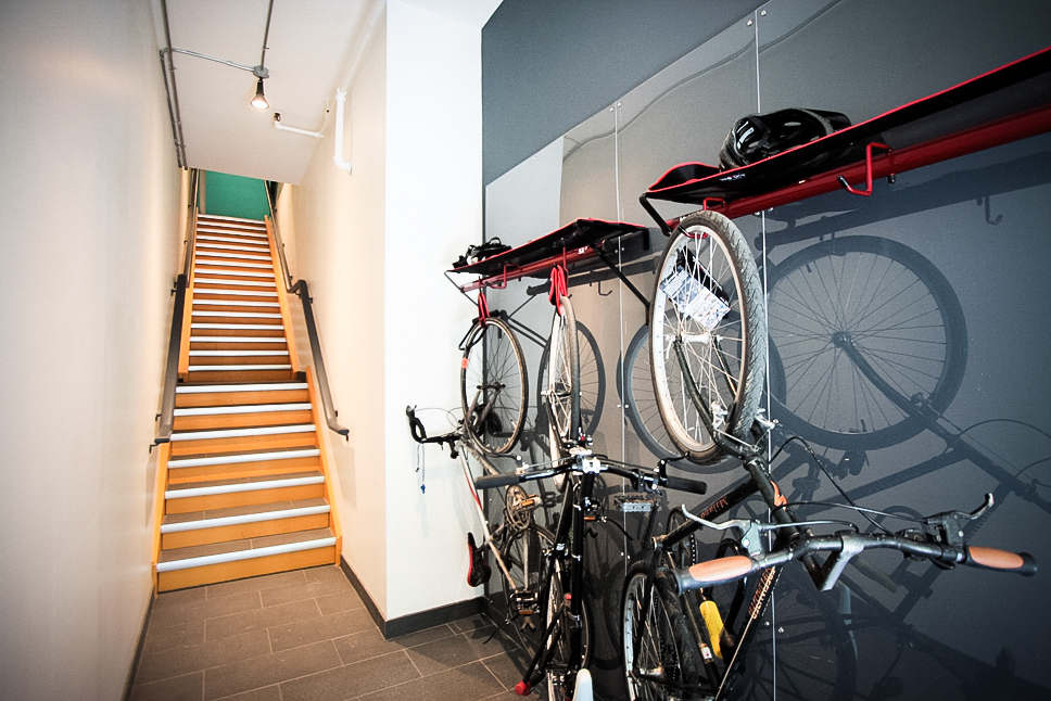 36_40_wellington_st_e_MLS_HID900959_ROOMentryway1